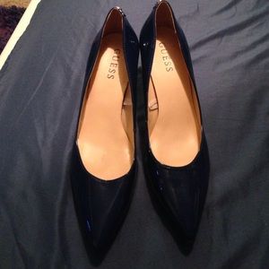 Guess high heel shoes