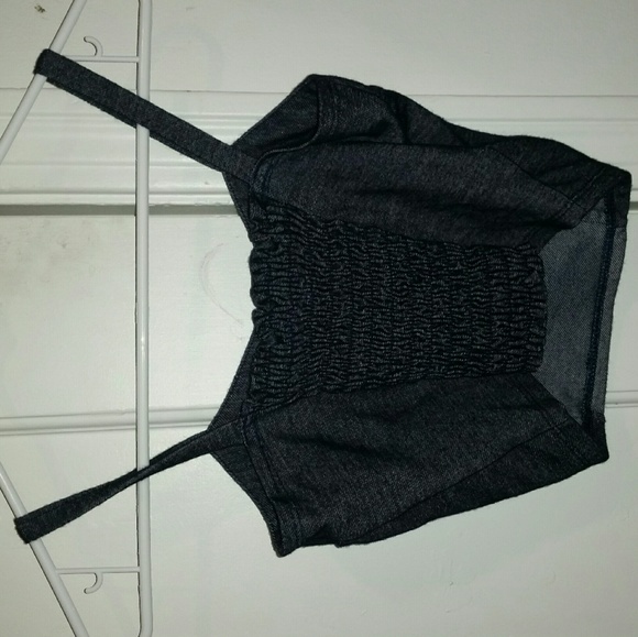 Crop top - Picture 2 of 3