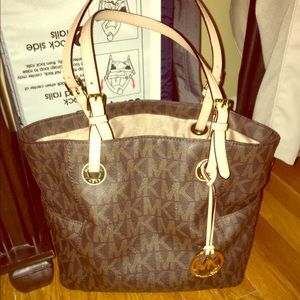 Michael Kors Tote