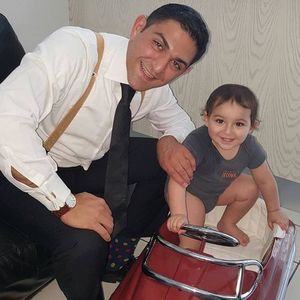 Meet your Posher, Uriel