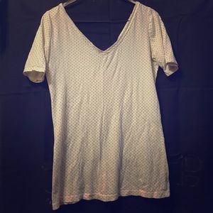 Decree large v-neck polka dot shirt.