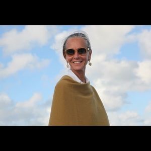 Meet your Posher, Eleanor