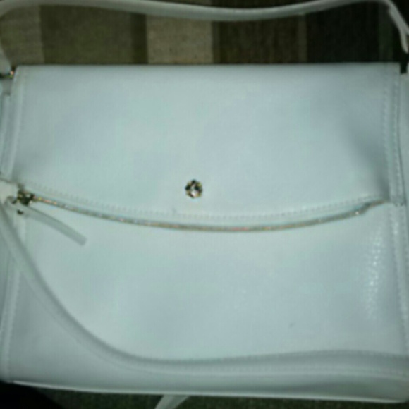 !! SALE !! White and Gold Bag - Picture 2 of 3
