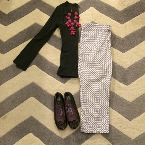 Banana Republic Cream/White Printed Ankle Pants