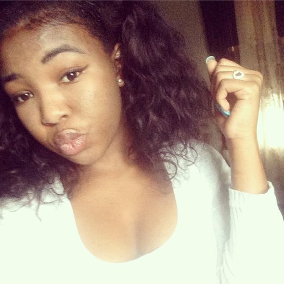 Meet your Posher, Tyshanna