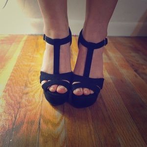 SOLD Black platform wedges size 6