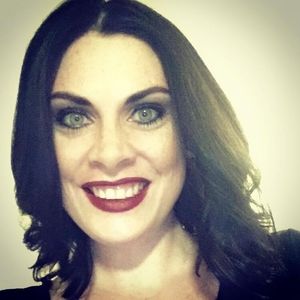 Meet your Posher, Thea