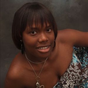 Meet your Posher, Alaina