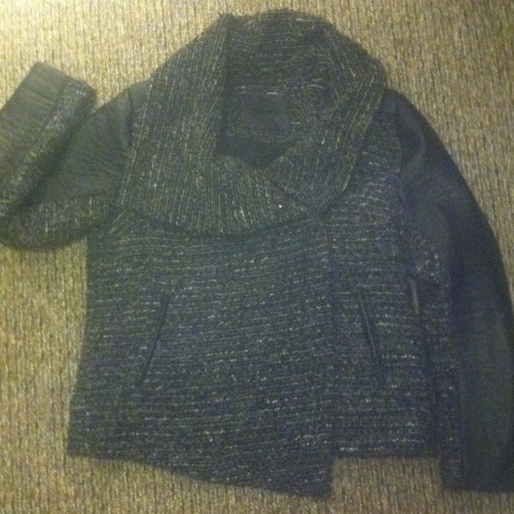 NWOT: Wool jacket w/ Faux leather sleeves!