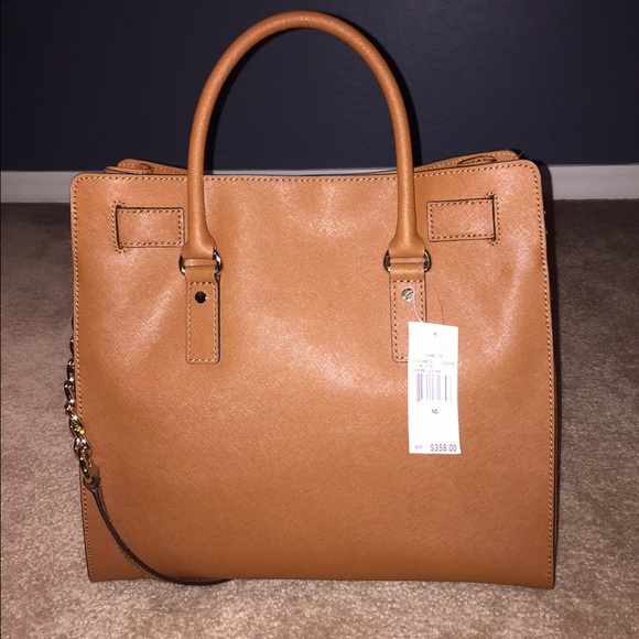 Michael Kors in Luggage or Black - Picture 2 of 4