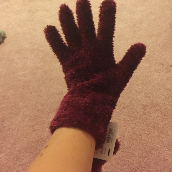 Furry gloves - Picture 3 of 3
