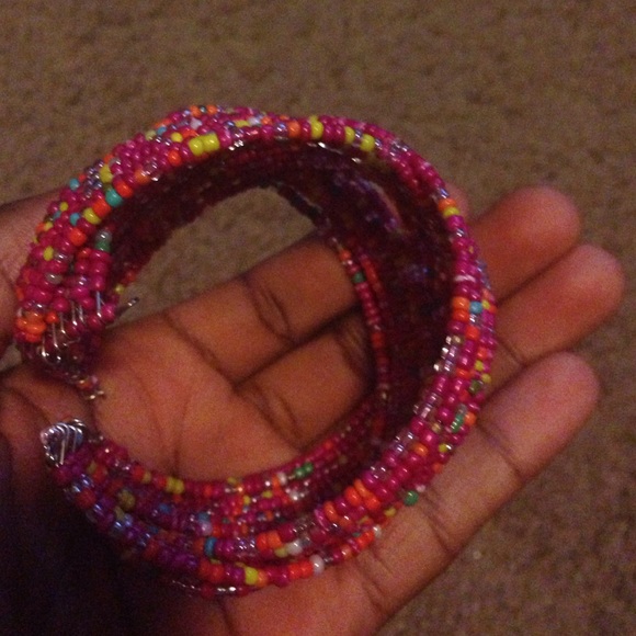 Bracelet - Picture 1 of 3