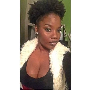 Meet your Posher, Genelle