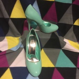 Deb Mint Heels