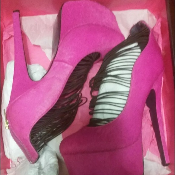 London Trash Ceres (worn twice)