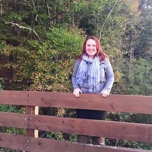 Meet your Posher, Monique