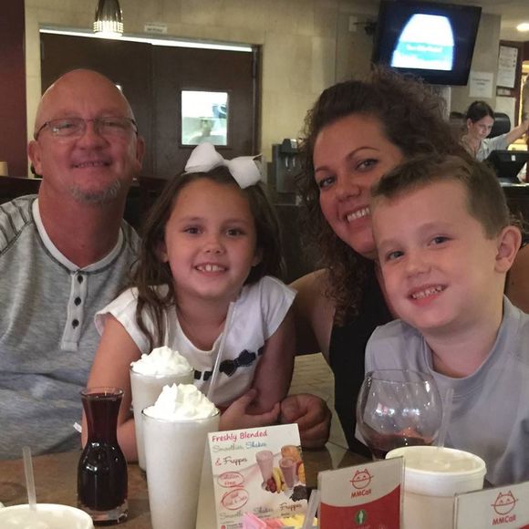 Meet your Posher, Kenneth curry - Picture 1 of 1