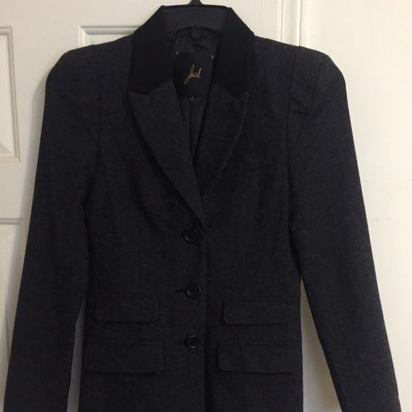 Chic Winter Coat - Picture 2 of 4