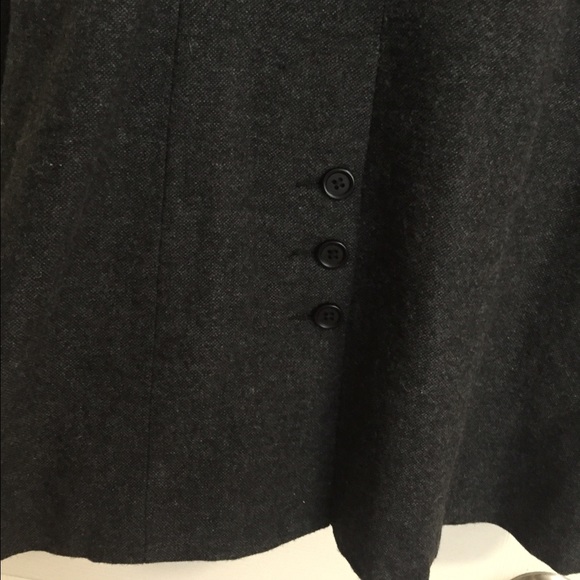 Chic Winter Coat - Picture 3 of 4