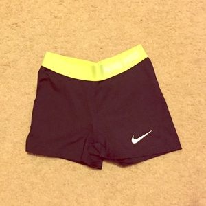 NIKE Pro Shorts/ Yellow Band (Size XS)