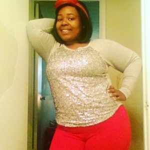 Meet your Posher, Angela