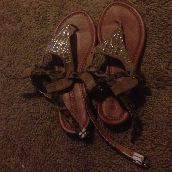 Cute sandals - Picture 2 of 3