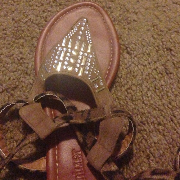 Cute sandals - Picture 3 of 3