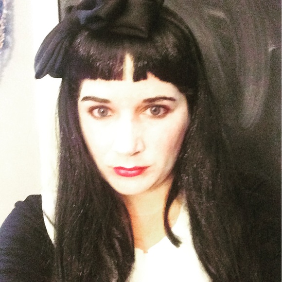 Meet your Posher, Desi
