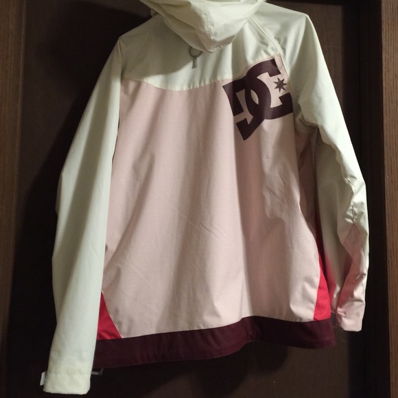 DC Snowboarding jacket - Picture 4 of 4