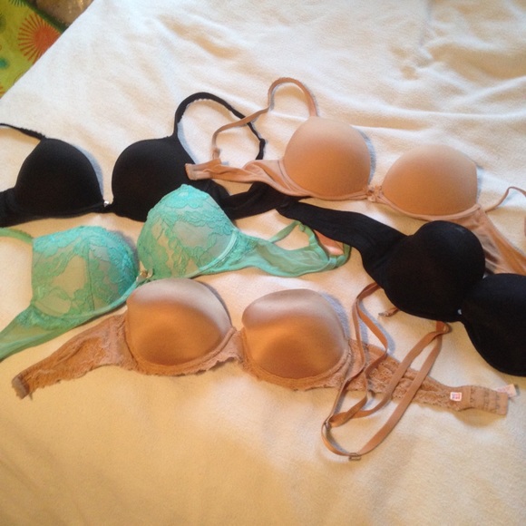 Victoria's Secret Body by Victoria 34C PushUp Bras