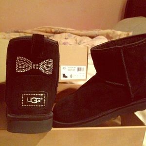 UGG- Black Bootcut (Brand new)