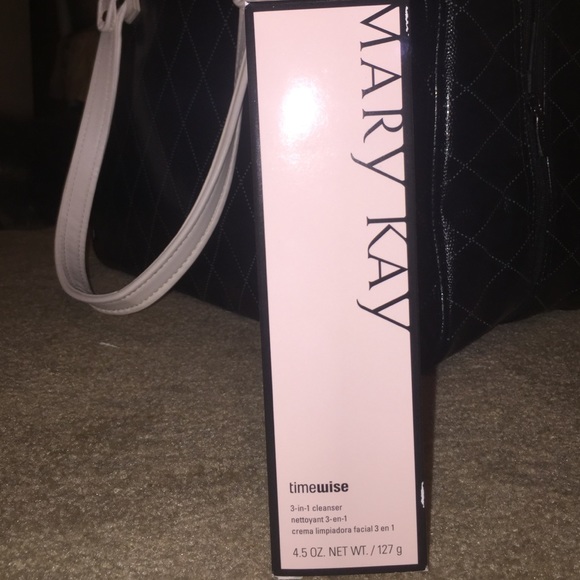 Mary Kay Timewise 3 in 1 Cleanser