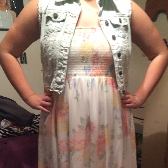 Jean Vest