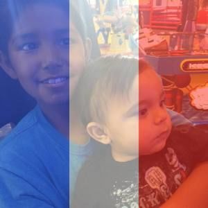 Meet your Posher, Mona