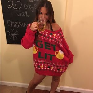 UGLY CHRISTMAS SWEATER