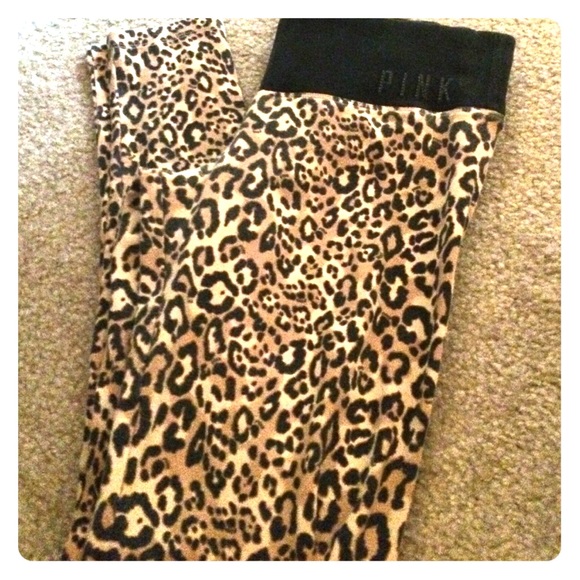 Vs pink cheetah leggings