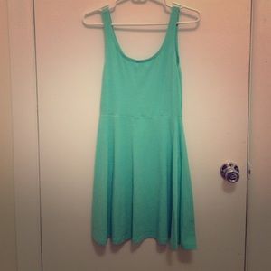 Green cotton/spandex express dress