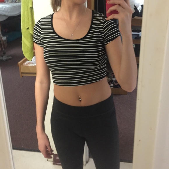 Forever 21 crop top - Picture 1 of 2