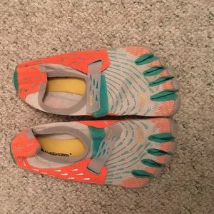 Vibram Five Finger Toe shoes
