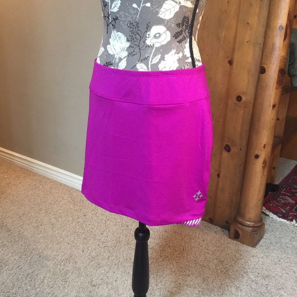 Jofit tennis skirt size M