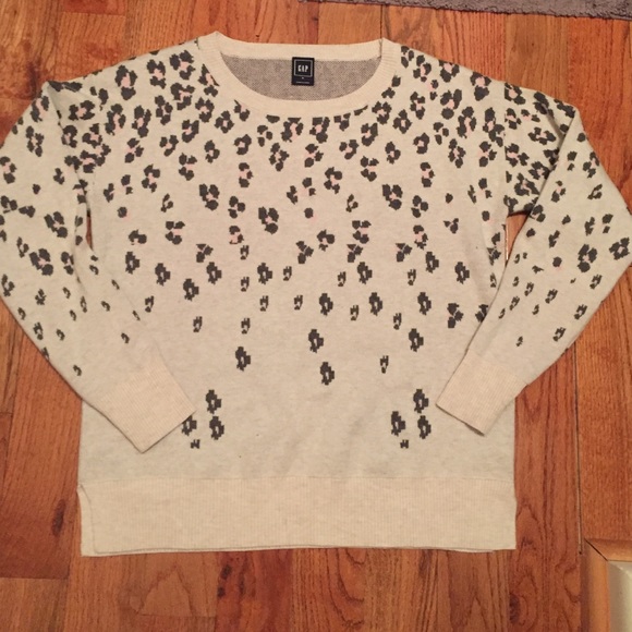 Gap leopard print knit sweater