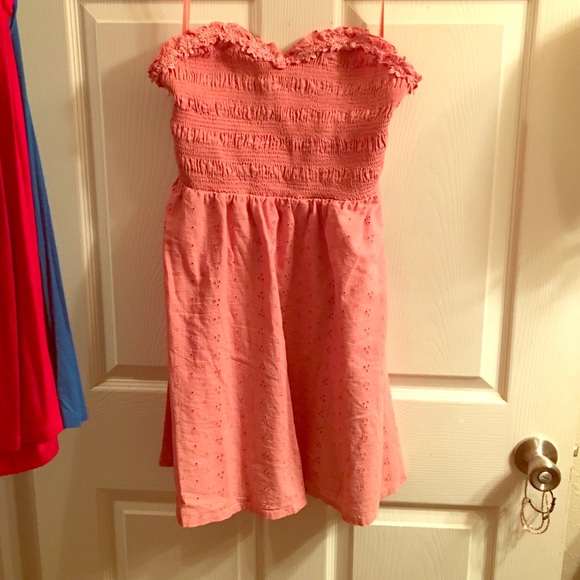 Urban outfitters pink ruffle strapless dress