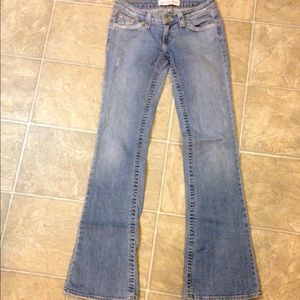 Never worn bootcut JEANS