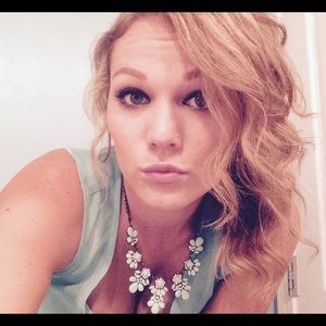 Meet your Posher, Beth