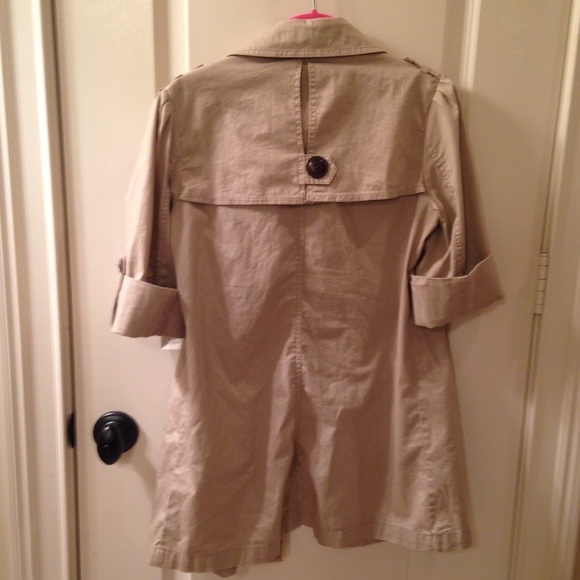 🎉❤️HP❤️🎉 American rag 3/4 sleeve trench coat EUC - Picture 2 of 4