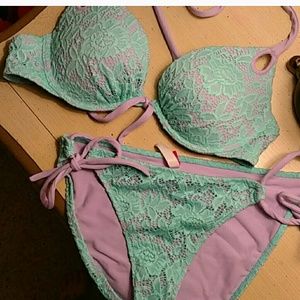 Vickie's bikini for @pumpkinpie98