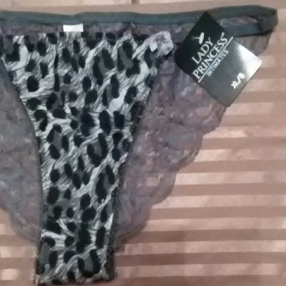 Nwt print size 8 extra large string panties black