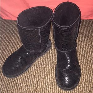 Black Sparkle Uggs size 6