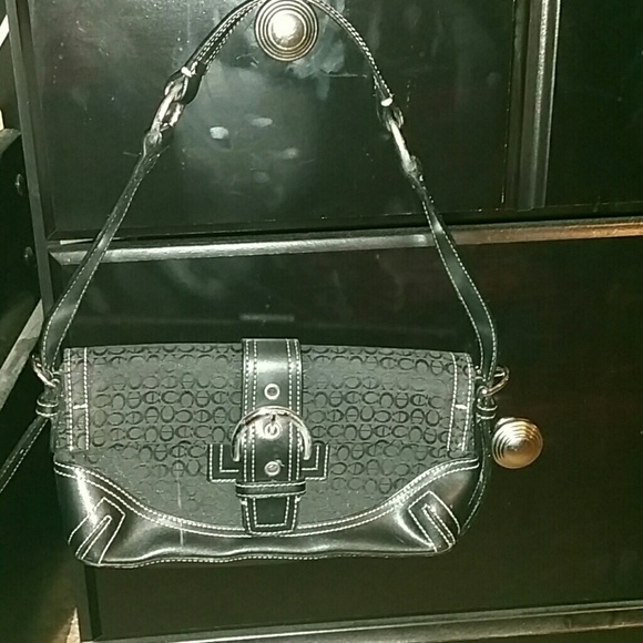 Black purse