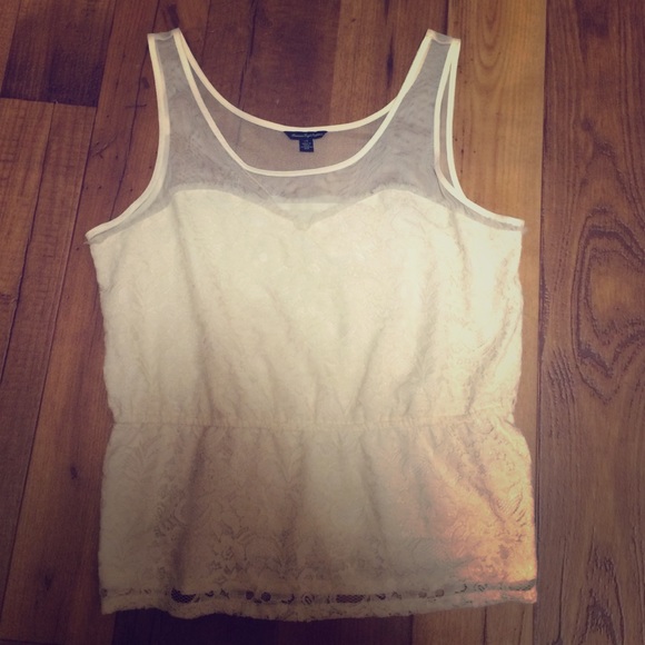 American Eagle Outfitters Tops - Cream Lace American Eagle Top 💕